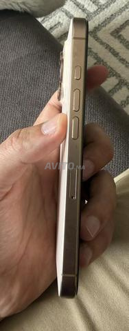 iPhone 16 Pro - Très bon état -