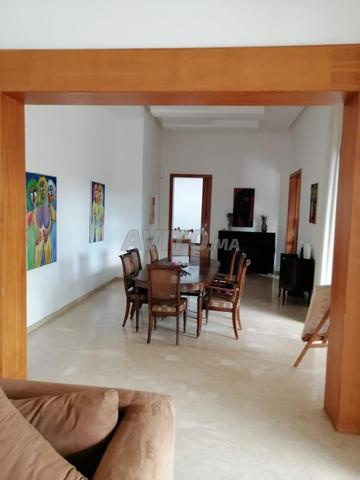 فيلا 220م2 للبيع في حي الرياض