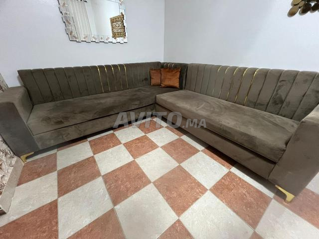 صالون عصري بحالة جيدة - 2