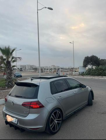 Volkswagen Golf 7 Diesel Automatique 2019 à Agadir