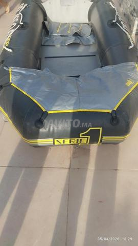 Zodiac avec moteur - 2