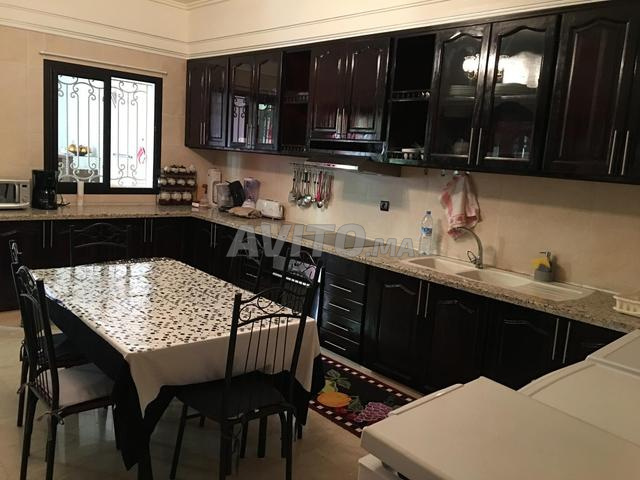 Appartement à vendre 234 m² à Route d'Immouzer Fès