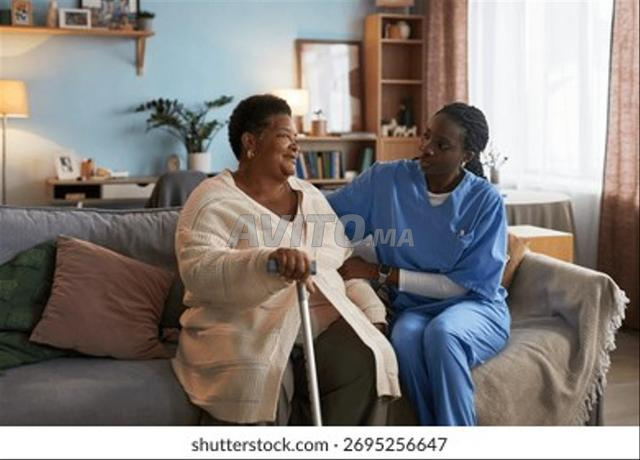 مساعدة في المنزل، مدبرة منزل، مساعدة في الطبخ