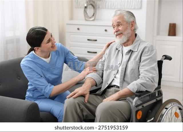 Garde malade aide cuisine femme de ménage