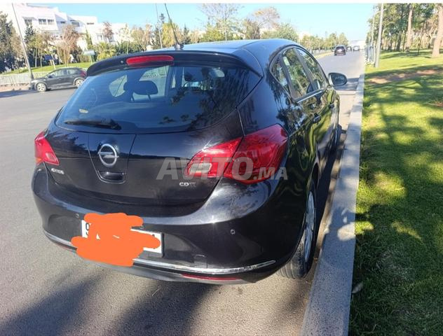 Opel Astra 1ère Main Très Propre