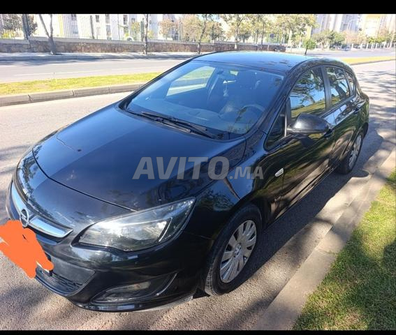 Opel Astra 1ère Main Très Propre - 2