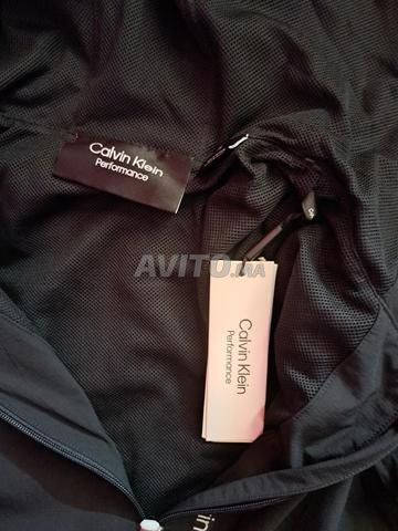 Veste Calvin Klein M d'origine neuve - 2