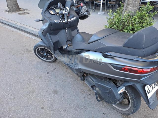 Piaggio mp3 300 sport - 2