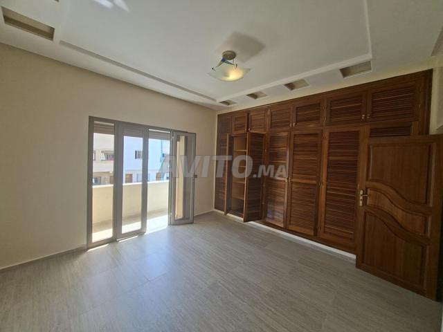 Étage villa libre//Yakoutta