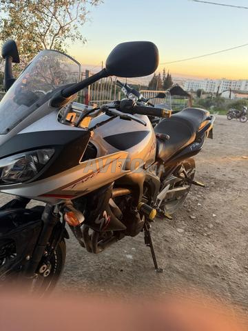 YAMAHA FAZER600 s2 - 2