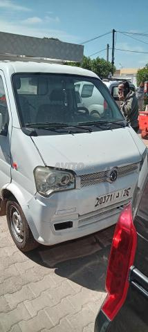 Voiture de travail en bon état