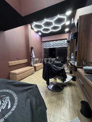 بيع صالون حلاقة مجهز بالكامل - 2