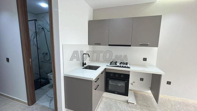 استوديو كبير جديد فارغ – حي المستشفيات - 2