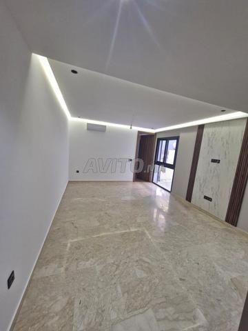 Studio neuf à louer à quartier des hôpitaux - image 3