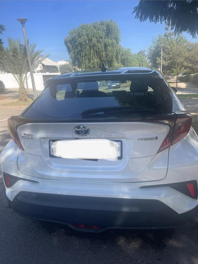 Toyota C-HR tres bon état 