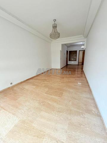 شقة للكراء 105 متر مربع بالدار البيضاء