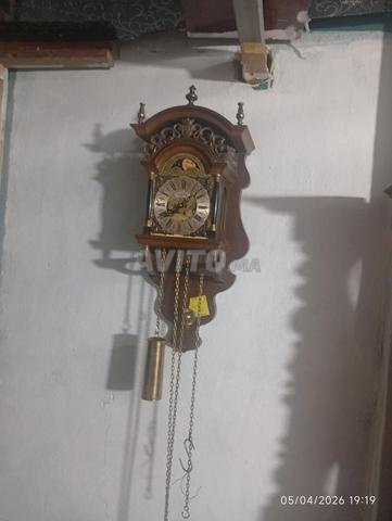 Ensemble de montres mécaniques murales - 2