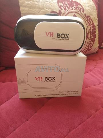 باك VR BOX وسماعة صغيرة بسعر مناسب - 2