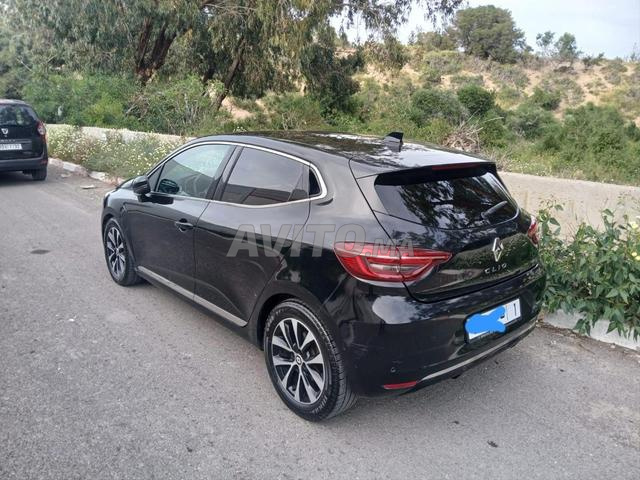 Renault Clio Hybride Automatique 2023 à Essaouira