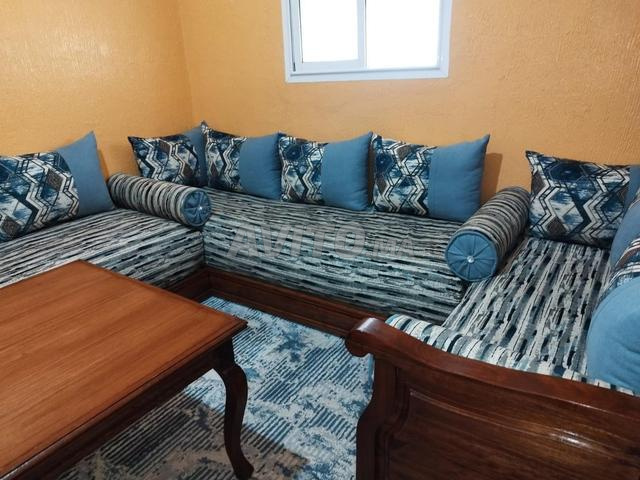 Meubles propres et neufs à prix raisonnable - 2