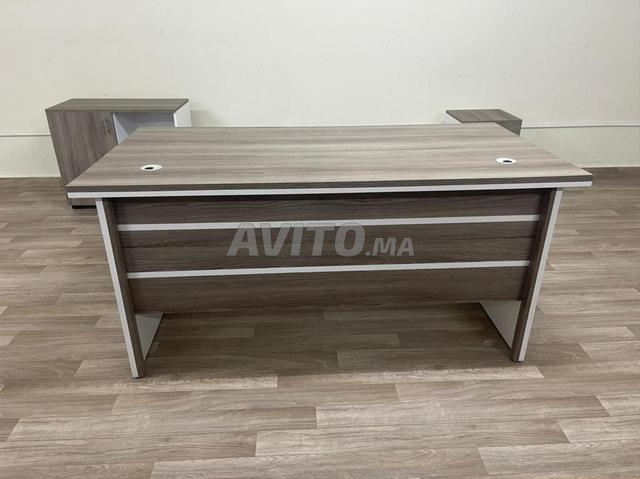 Bureau de direction avec retour et caisson