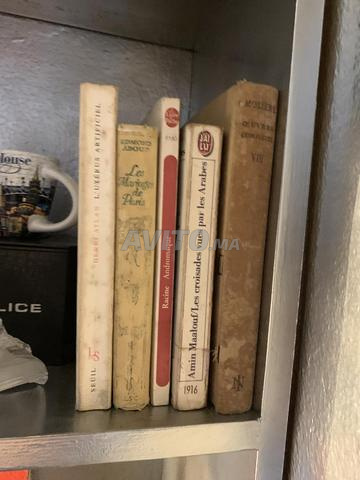كتب إنجليزية وفرنسية - 2