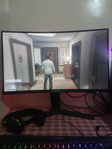 كمبيوتر جيمنج مع ماوس وكيبورد - 2