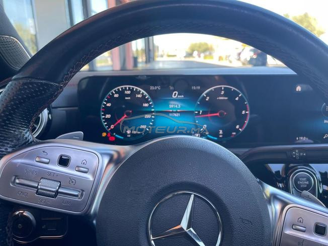 à vendre Mercedes  CLA220 D bonne neuf إسم كريم 