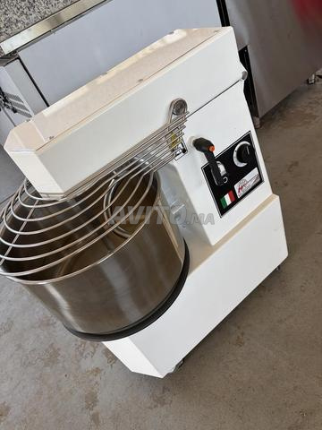 طاولة بيتزا، خلاط، ثلاجات - 2