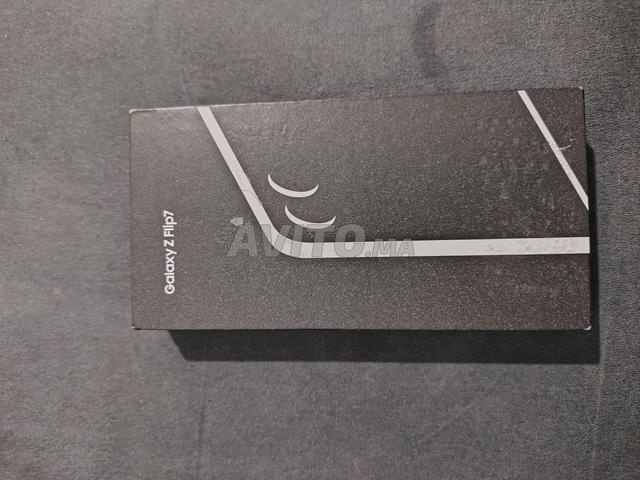 Samsung Galaxy Z Flip 7