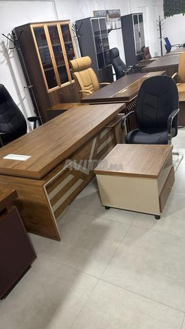 مكتب عصري وفاخر من شركة متخصصة - 2