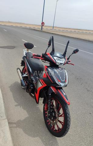 Moto Docker 2024 à vendre – état neuf - 2