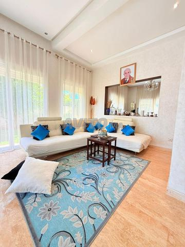 فيلا منفصلة بحمام سباحة - إقامة فاخرة - 2