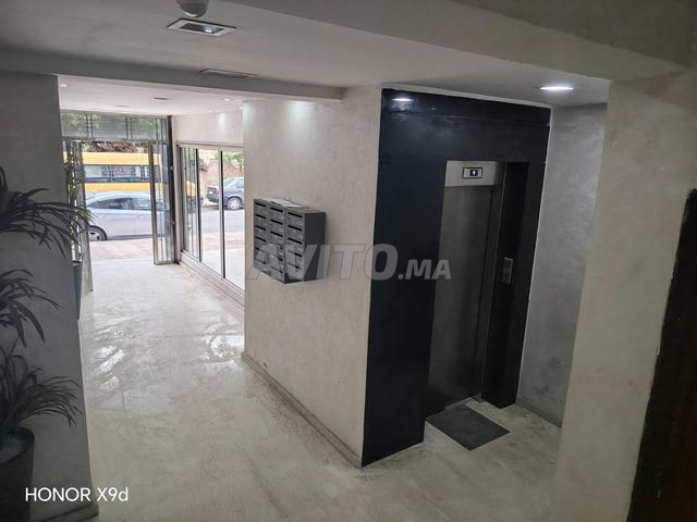 مكتب على شارع عين السبع مصعد موقف 5000 درهم - 2