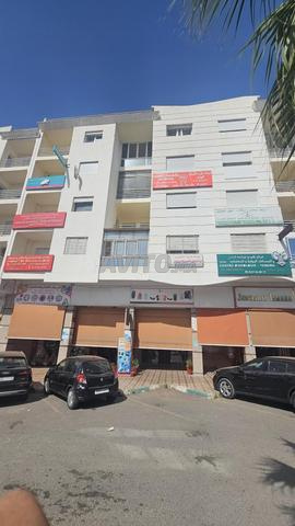 مكتب للإيجار بموقع مثالي بوسط مدينة تمارة - 2