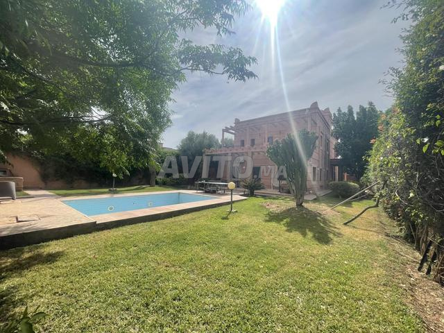 فيلا للإيجار وسط المدينة - 2