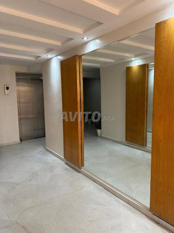 Studio à louer, emplacement stratégique, Abd Mounem, magnifique, avec papiers des travailleurs