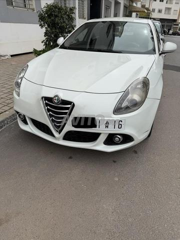 ألفا روميو جيوليتا ديزل يدوية 2014 في الرباط - 2