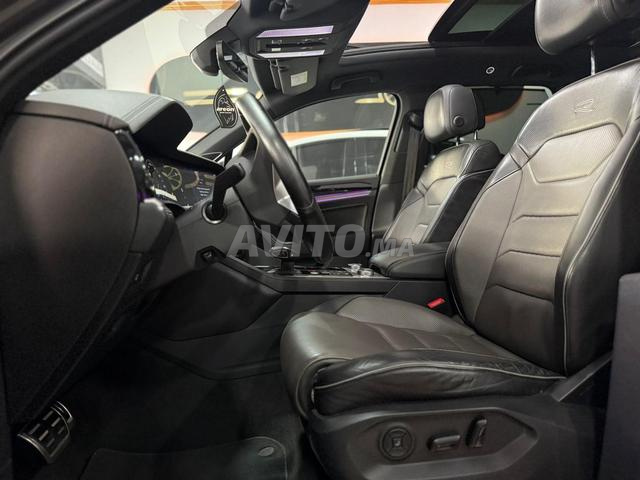 Volkswagen Touareg R-LINE - 2