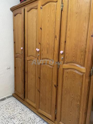 خزانة خشب أحمر - 2