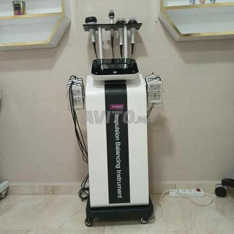 جهاز ليبوسليم مع التحفيز الكهربائي