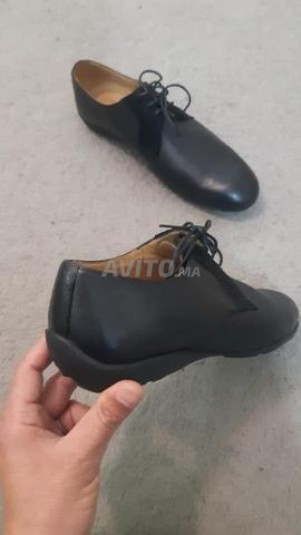 حذاء أصلي مقاس 42 - 2