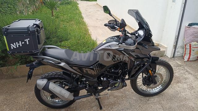 SYM NHT 200, Octobre 2025, Très bon état