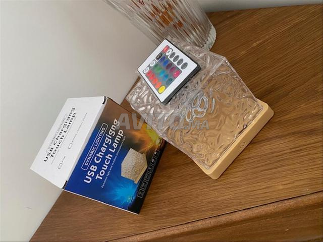 ABAT JOUR AVEC TELECOMMANDE