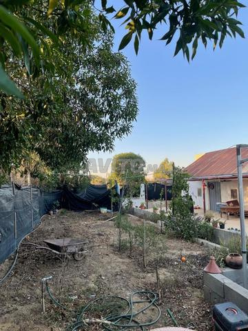 أرض 696 م² منزل طيني غير مسجل - 2