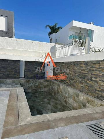 Villa à vendre à Hay Riad