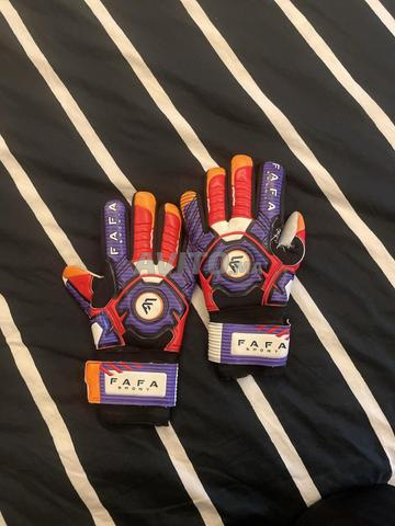 قفاز حارس مرمى جيد جداً - 2