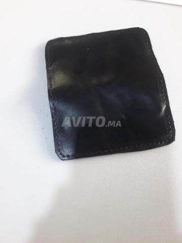 حامل بطاقات جلد طبيعي ابتداءً من 30 درهم - 2