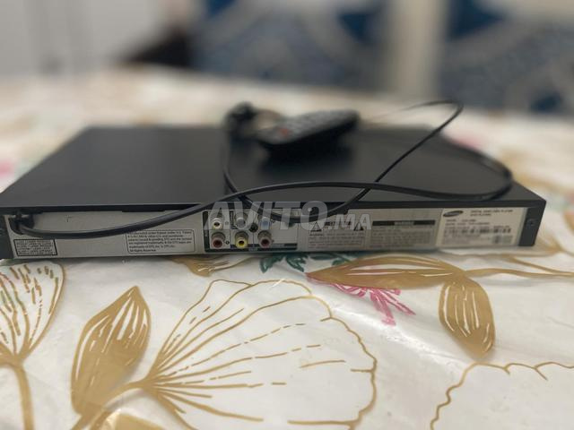 LECTEUR CD / DVD AVEC TÉLÉCOMMANDE - 2