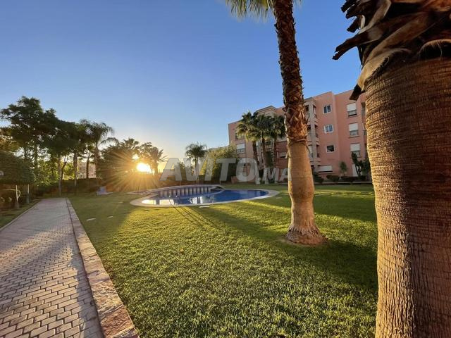 Appartement vide résidence avec piscine